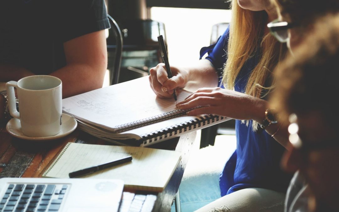 Les secrets bien gardés des incubateurs parisiens : où les startups naissent et prospèrent
